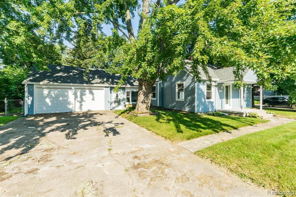 21219 Inkster Road Farmington Hills, MI 48336 - Photo 1 of 1