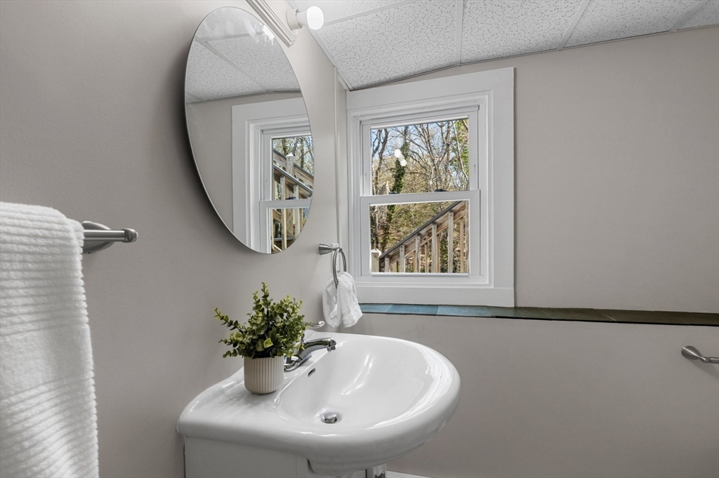 100 Village Lane Wellfleet, MA 02667 - Photo 25 of 37