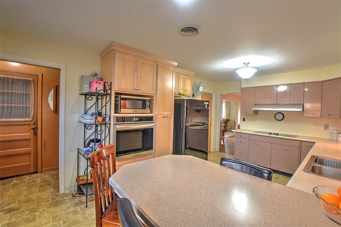 357 South Glencoe Avenue Decatur, IL 62522 - Photo 10 of 26