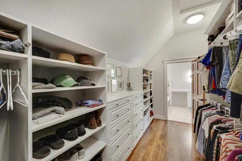 $1,350,000 | 6912 Paiute Drive, Edina, MN 55439