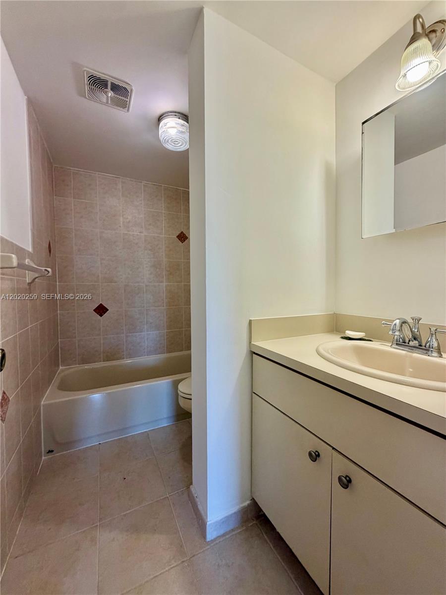 9429 Southwest 76th Street, Unit W38 Miami, FL 33173 - Photo 7 of 7