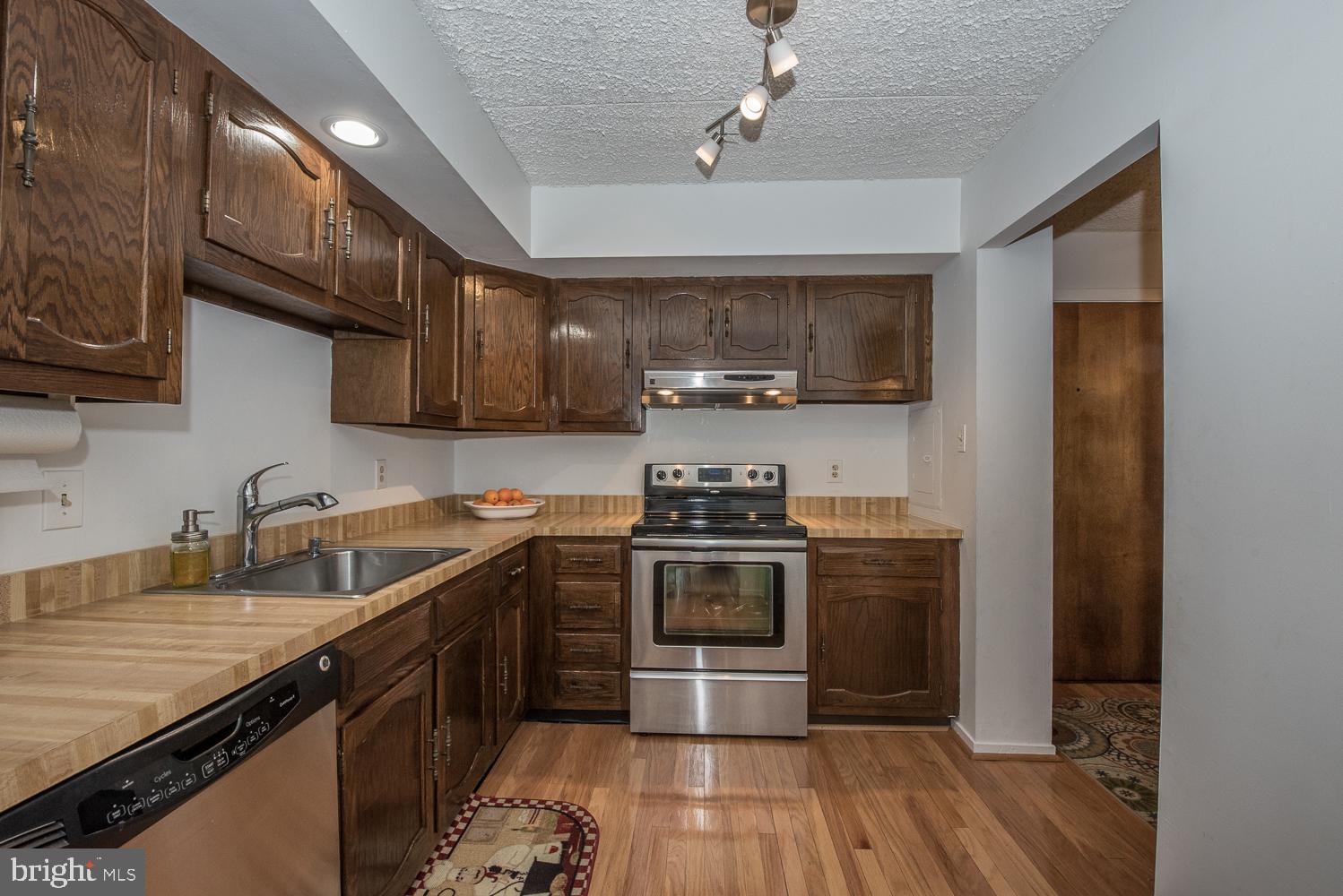 19 Rock Hill Road, Unit 2E Bala Cynwyd, PA 19004 - Photo 7 of 20