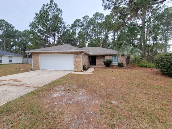$2,195 | 2405 Hemlock Drive, Navarre, FL 32566