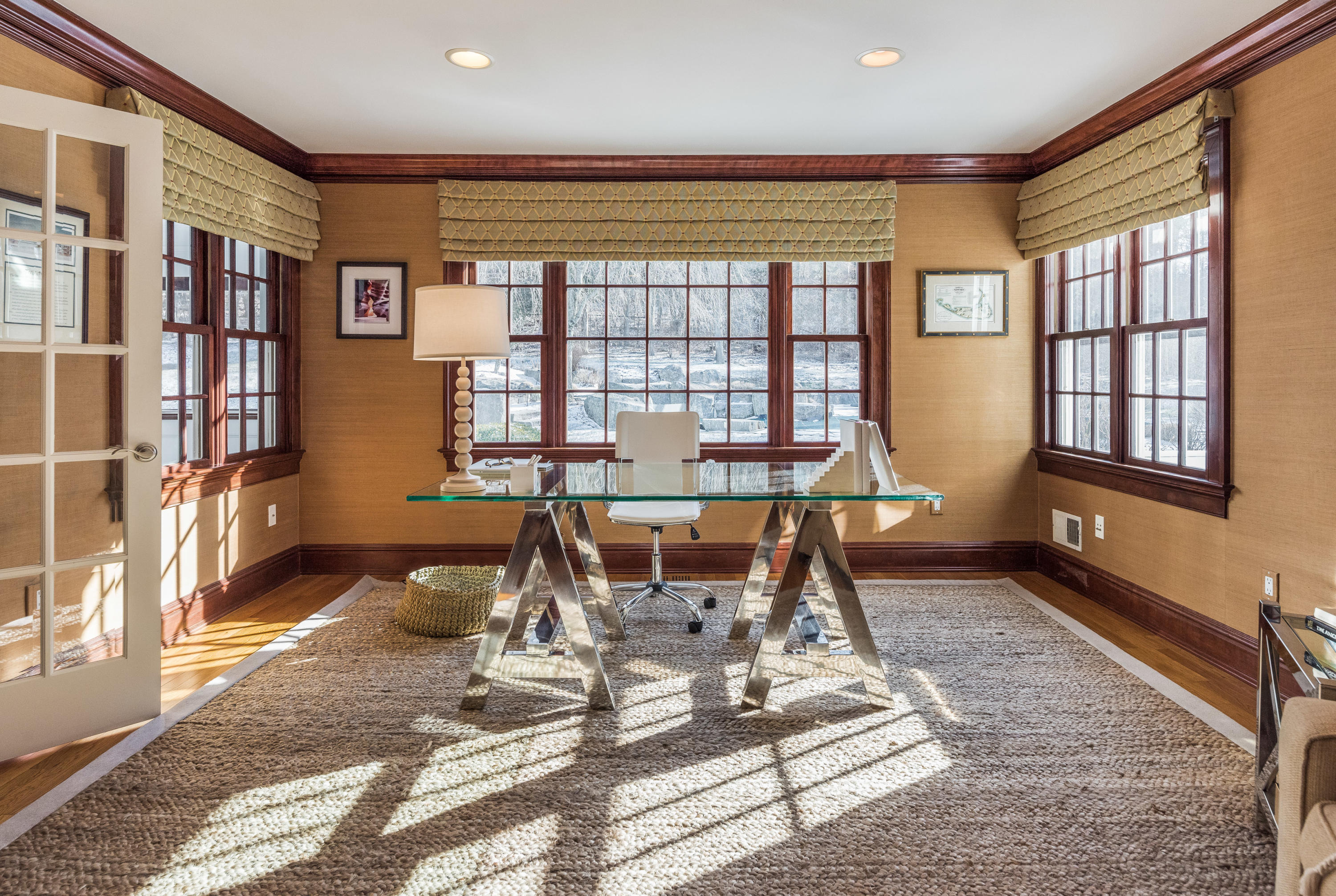 388 Middlesex Road Darien, CT 06820 - Photo 13 of 41 a dining room with table and chairs