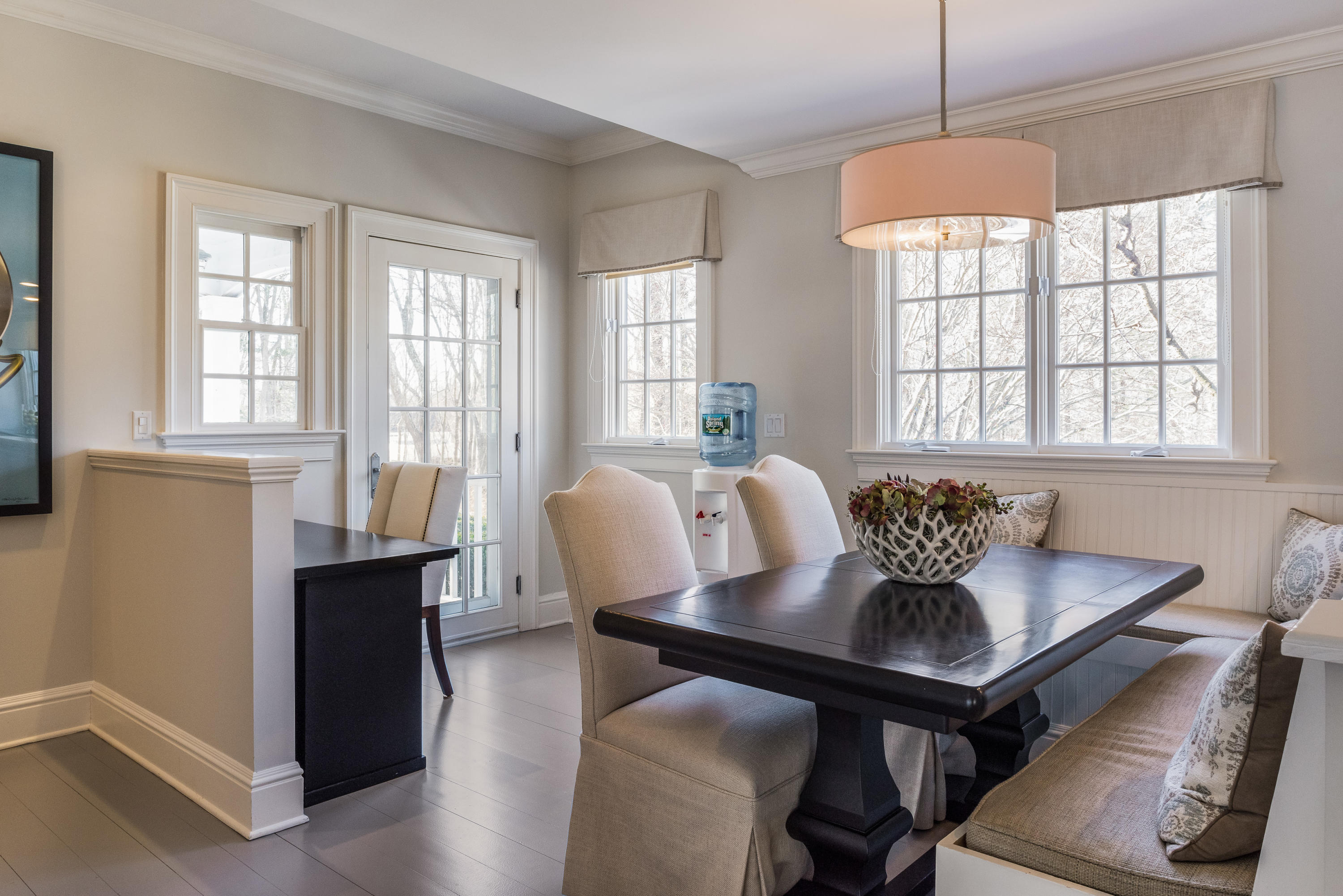 388 Middlesex Road Darien, CT 06820 - Photo 19 of 41 a dining room with furniture and window