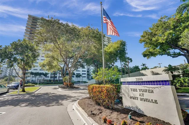 $3,400 | 3200 Port Royale Drive North, Unit 905, Fort Lauderdale, FL 33308