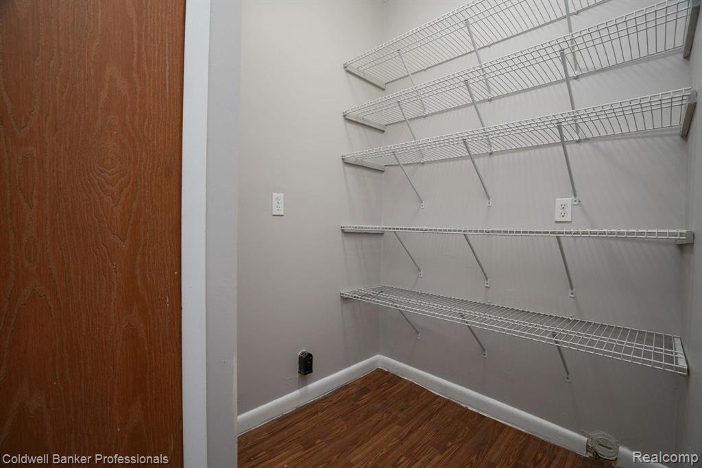 916 Dickson Lane Rochester Hills, MI 48307 - Photo 14 of 30
