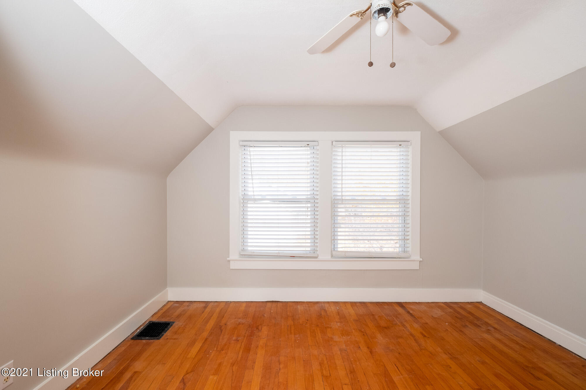 3408 Maple Road Louisville, KY 40299 - Photo 19 of 31 MLS-16