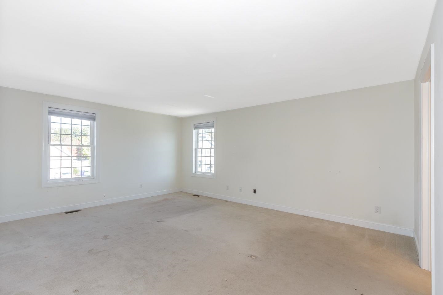 54 Windswept Road Manchester, NH 03109 - Photo 32 of 60 Gallery Image 32