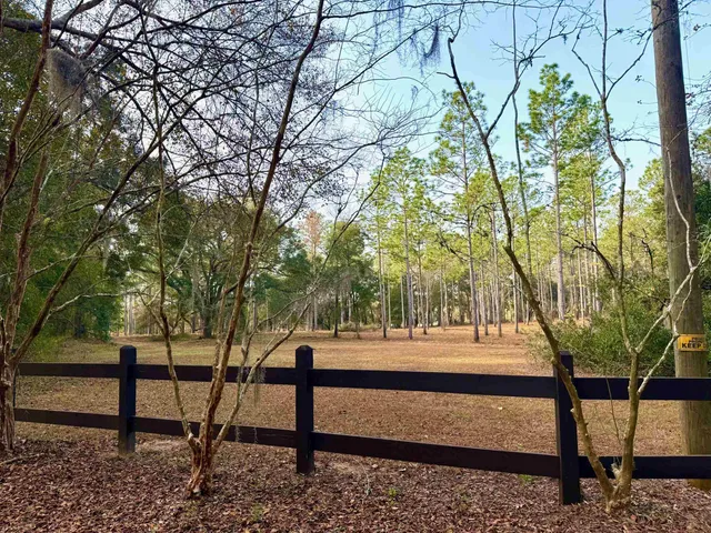 $530,000 | 13137 Old Settlement Road, Tallahassee, FL 32309