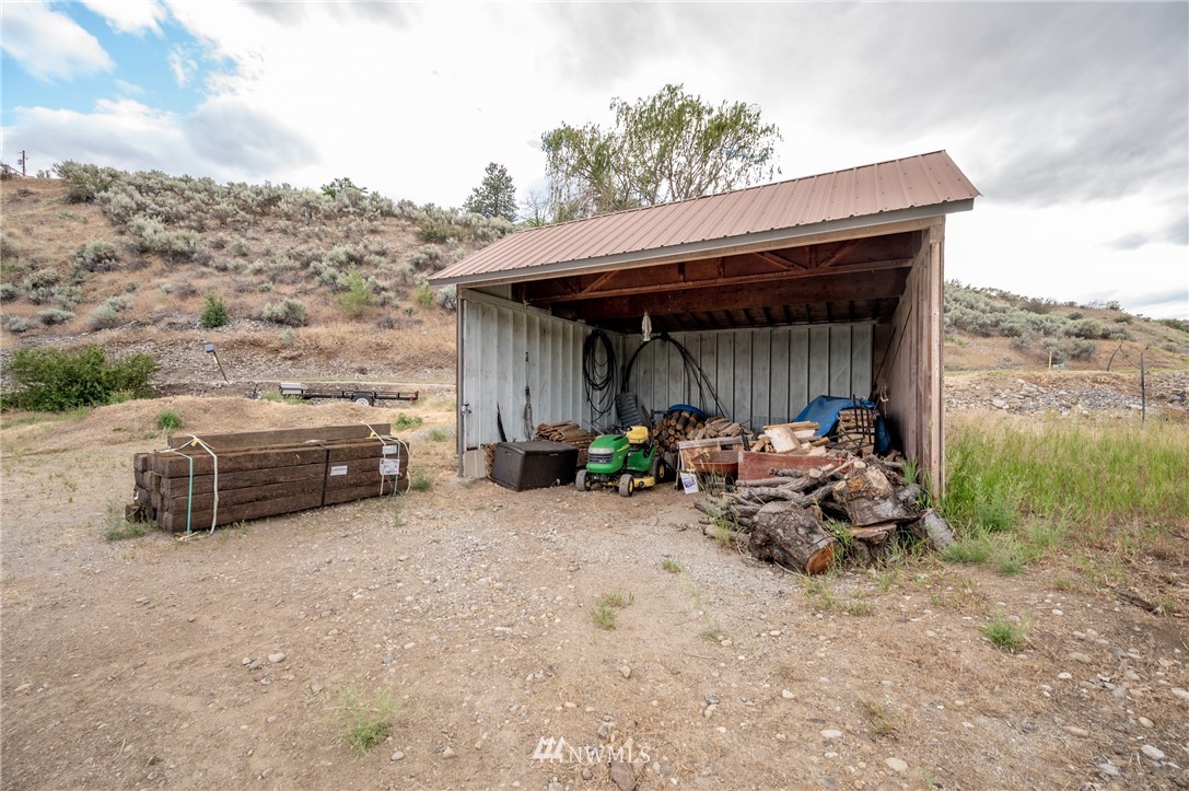 3680 West Malaga Road Malaga, WA 98828 - Photo 25 of 36 Gallery Image 25