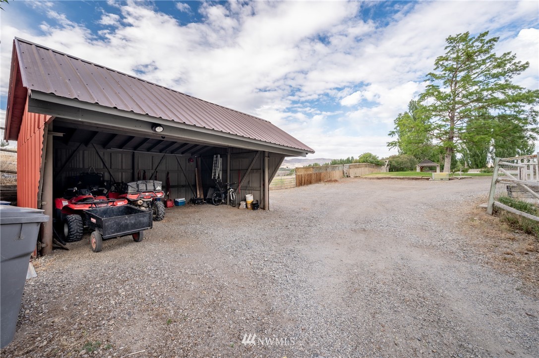 3680 West Malaga Road Malaga, WA 98828 - Photo 27 of 36 Gallery Image 27