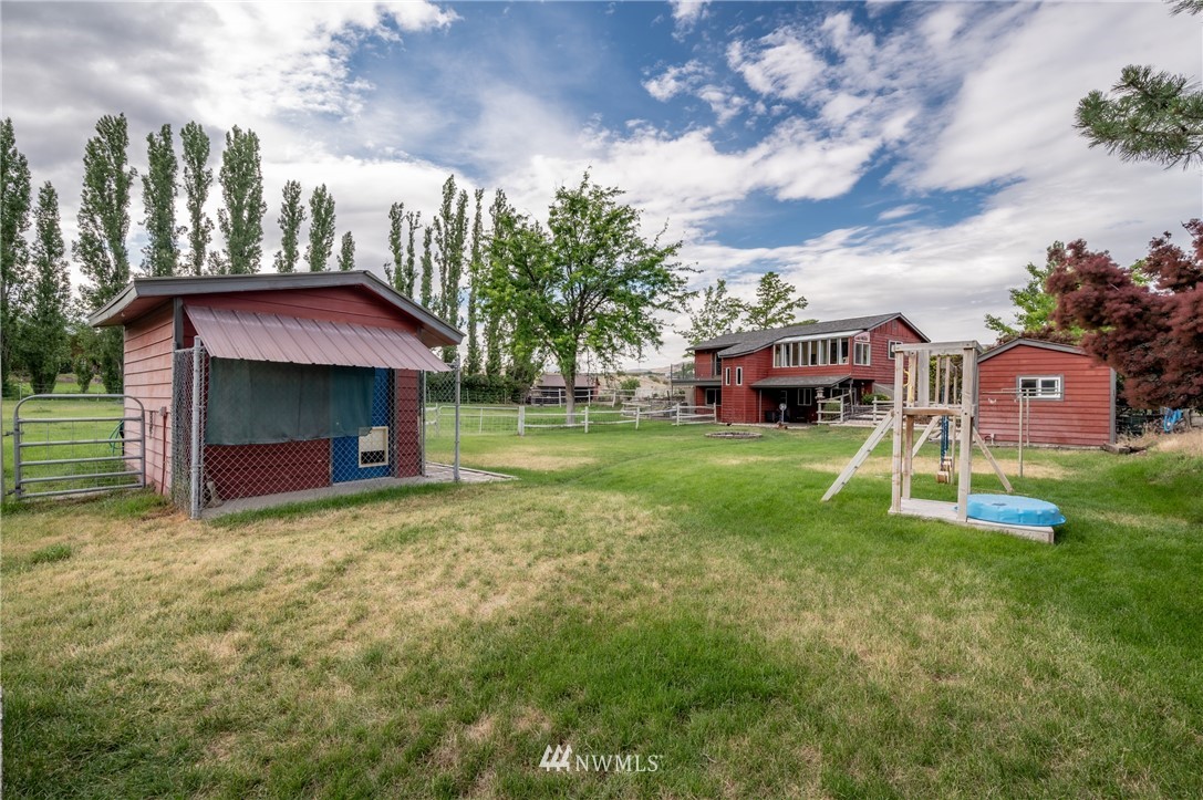 3680 West Malaga Road Malaga, WA 98828 - Photo 28 of 36 Gallery Image 28
