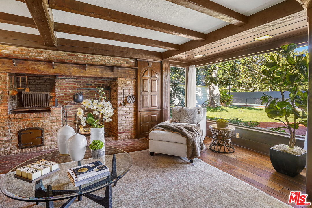 814 Foothill Road Beverly Hills, CA 90210 - Photo 14 of 44