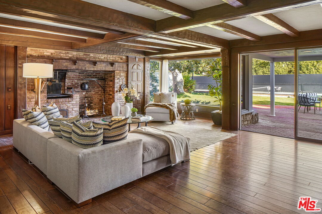 814 Foothill Road Beverly Hills, CA 90210 - Photo 15 of 44