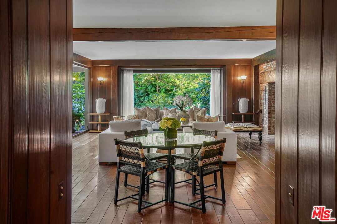 814 Foothill Road Beverly Hills, CA 90210 - Photo 10 of 44