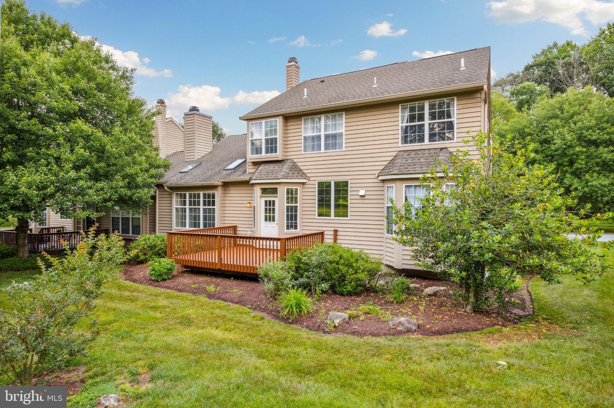411 Knolls Road West Chester, PA 19382 - Photo 4 of 34