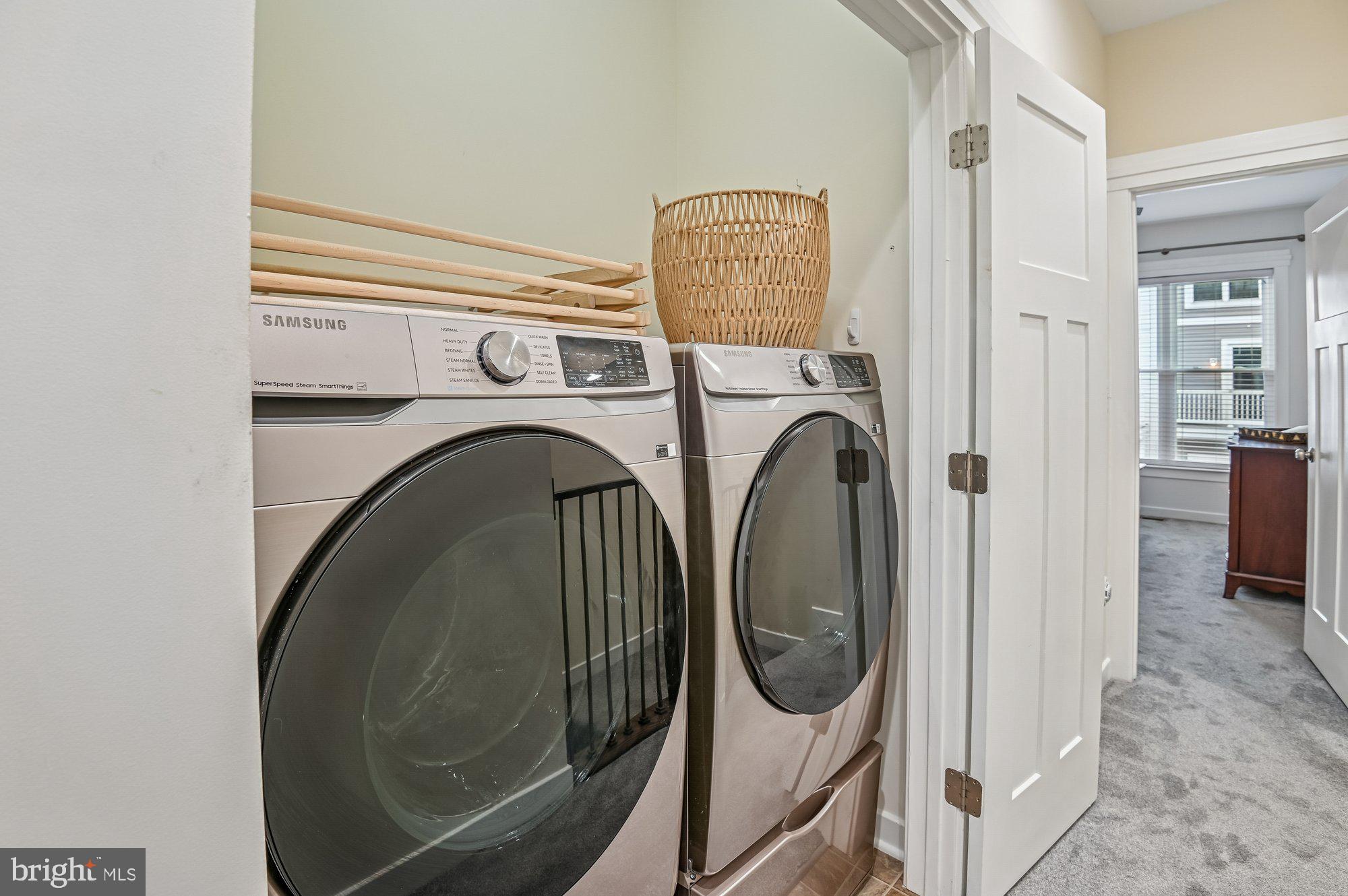 123 Lejeune Way Annapolis, MD 21401 - Photo 19 of 43 a utility room with dryer and washer