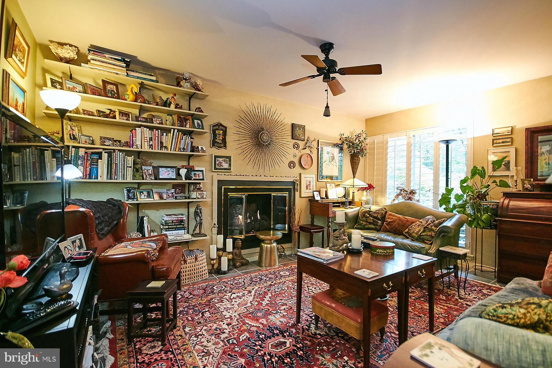 1422 Aldenham Lane Reston, VA 20190 - Photo 14 of 30 Family Room