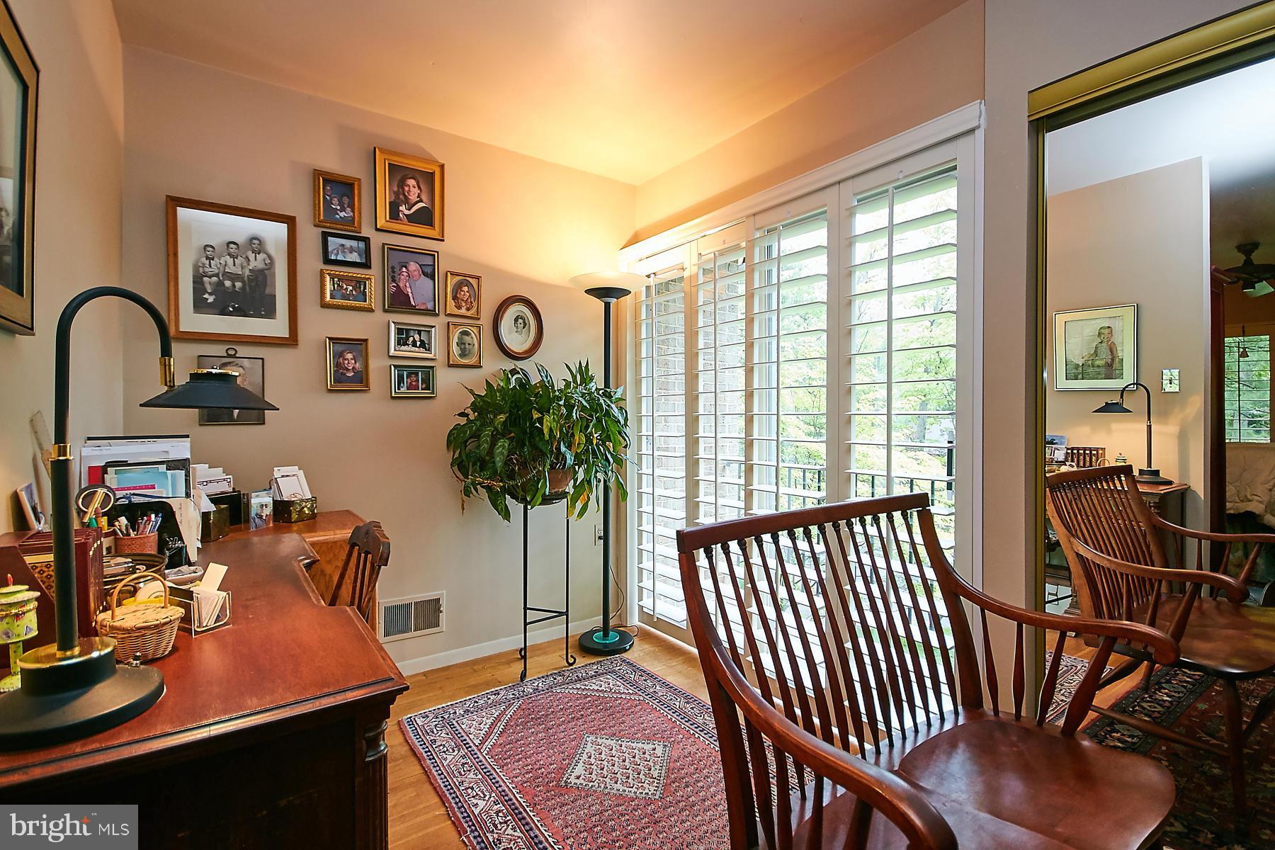 1422 Aldenham Lane Reston, VA 20190 - Photo 17 of 30 Bedroom (Master)