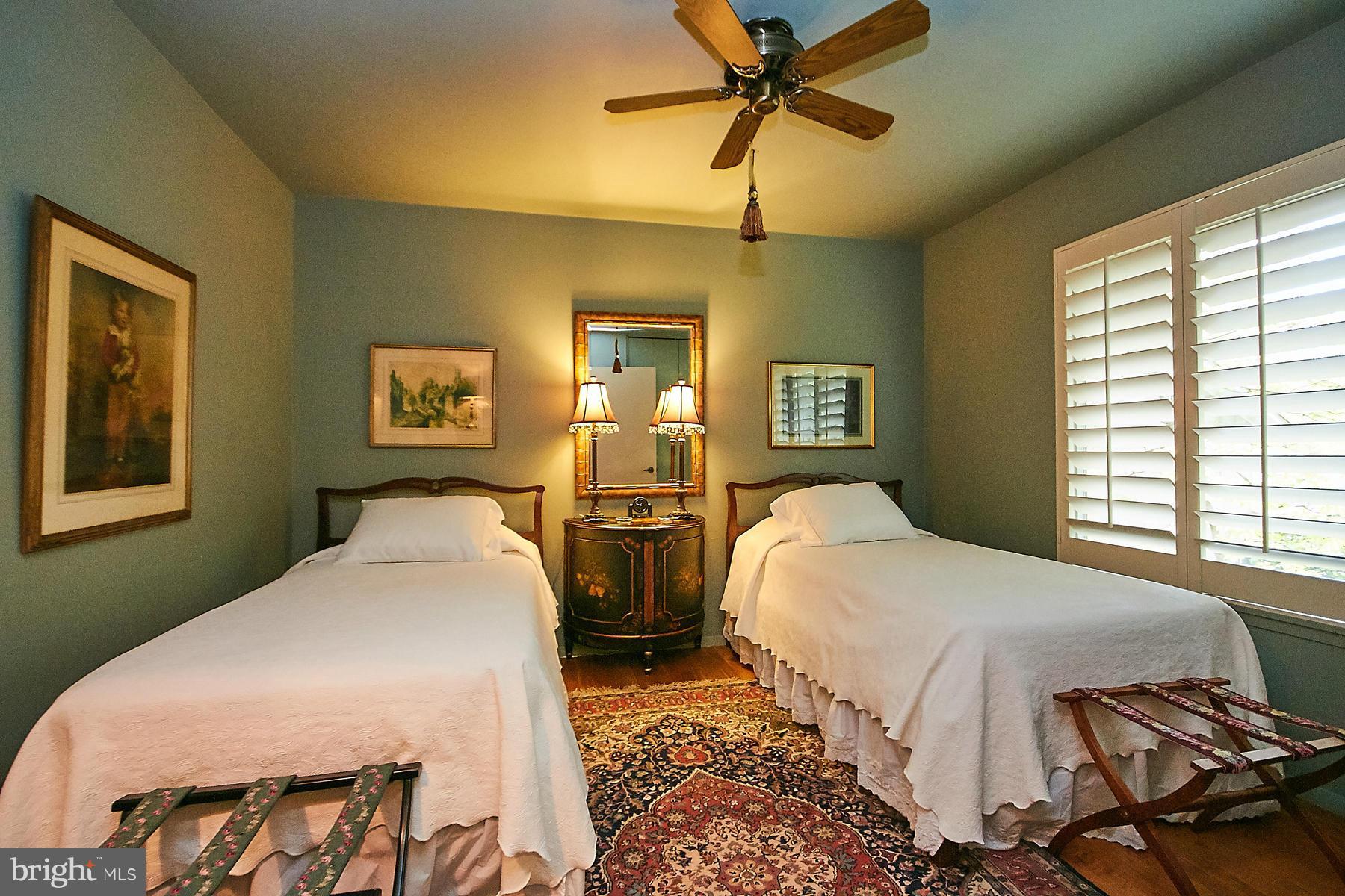 1422 Aldenham Lane Reston, VA 20190 - Photo 21 of 30 Bedroom