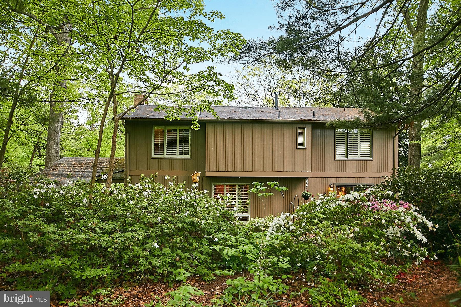 1422 Aldenham Lane Reston, VA 20190 - Photo 30 of 30 Exterior (Rear)