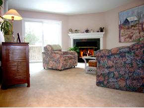 181-18 Riverside Townhouses Road, Unit 18 Manchester, VT 05255 - Photo 2 of 9 Gallery Image 2