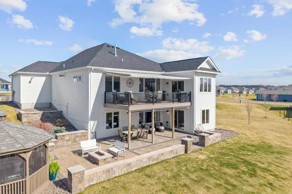 $650,000 | 10712 28th Street Northeast, St. Michael, MN 55376