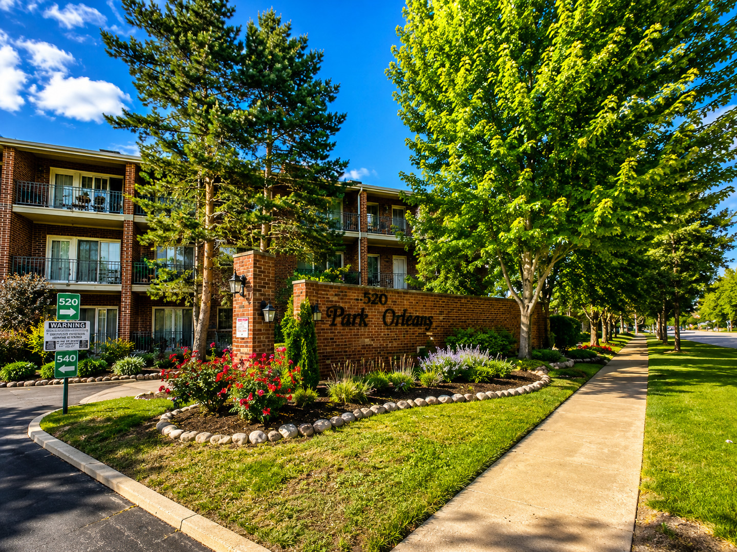 520 Biesterfield Road, Unit 209 Elk Grove Village, IL 60007 - Photo 1 of 31