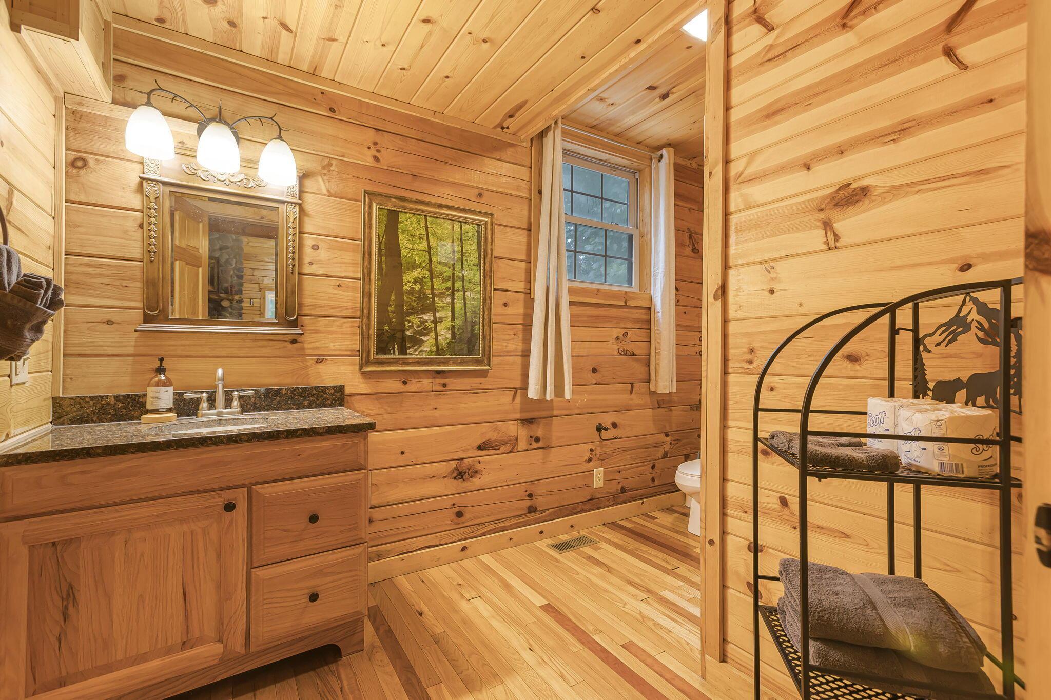 19475 Linden Road Logan, OH 43138 - Photo 26 of 94 Bathroom