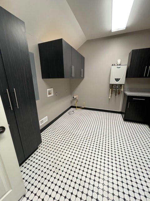 609 Jackson Square Anderson, SC 29625 - Photo 26 of 45 Laundry room