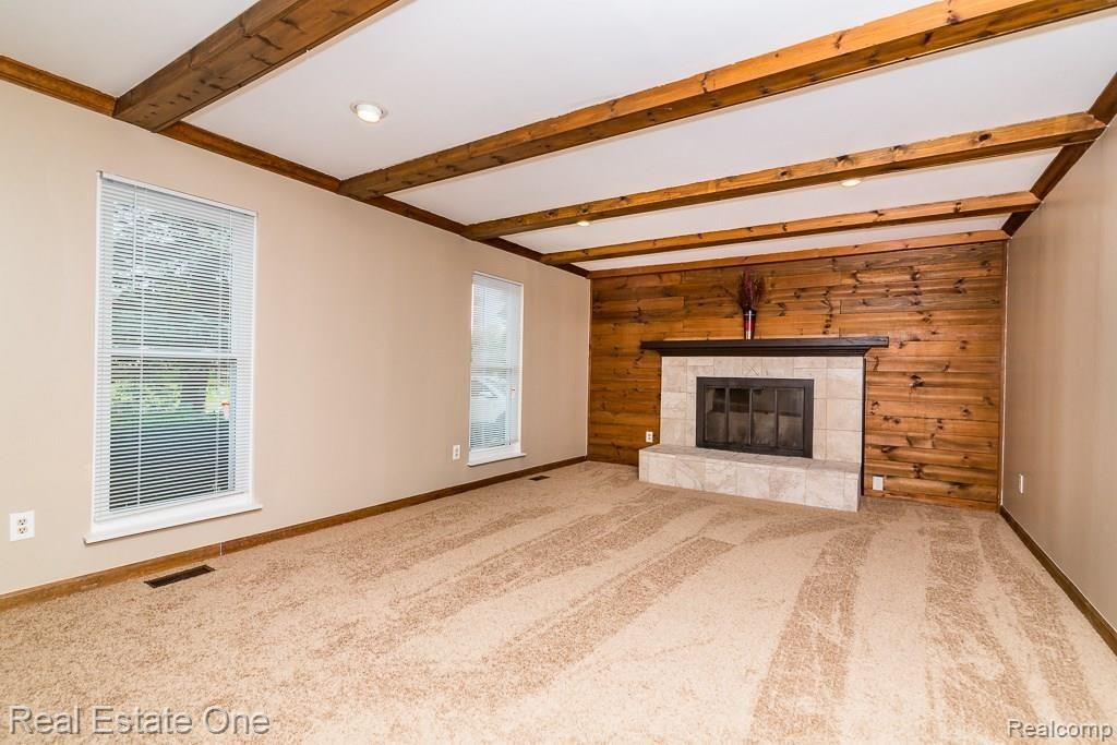 2339 North Fairview Lane Rochester, MI 48306 - Photo 12 of 26 N Fairview-W001.jpg