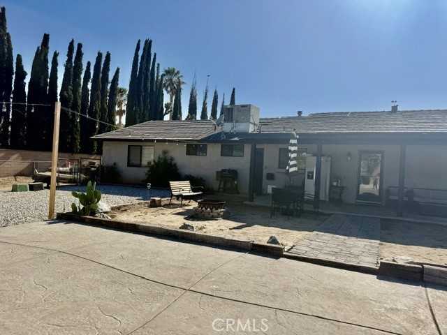 13375 Rincon Road Apple Valley, CA 92308 - Photo 45 of 72 Back of house / backyard / covered patio