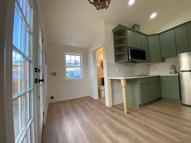 $1,850 | 3574 Trophy Drive, Unit ADU, La Mesa, CA 91941