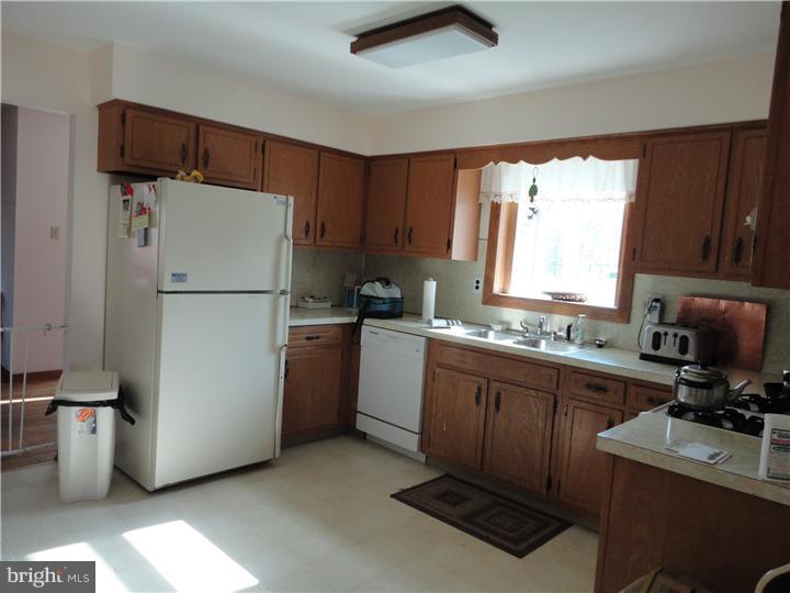 381 Juliustown Road Juliustown, NJ 08022 - Photo 8 of 23