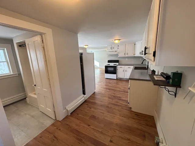 $1,800 | 11 Pearl Lane, Unit 3, Farmington, NH 03835