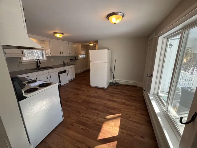 $1,800 | 11 Pearl Lane, Unit 3, Farmington, NH 03835