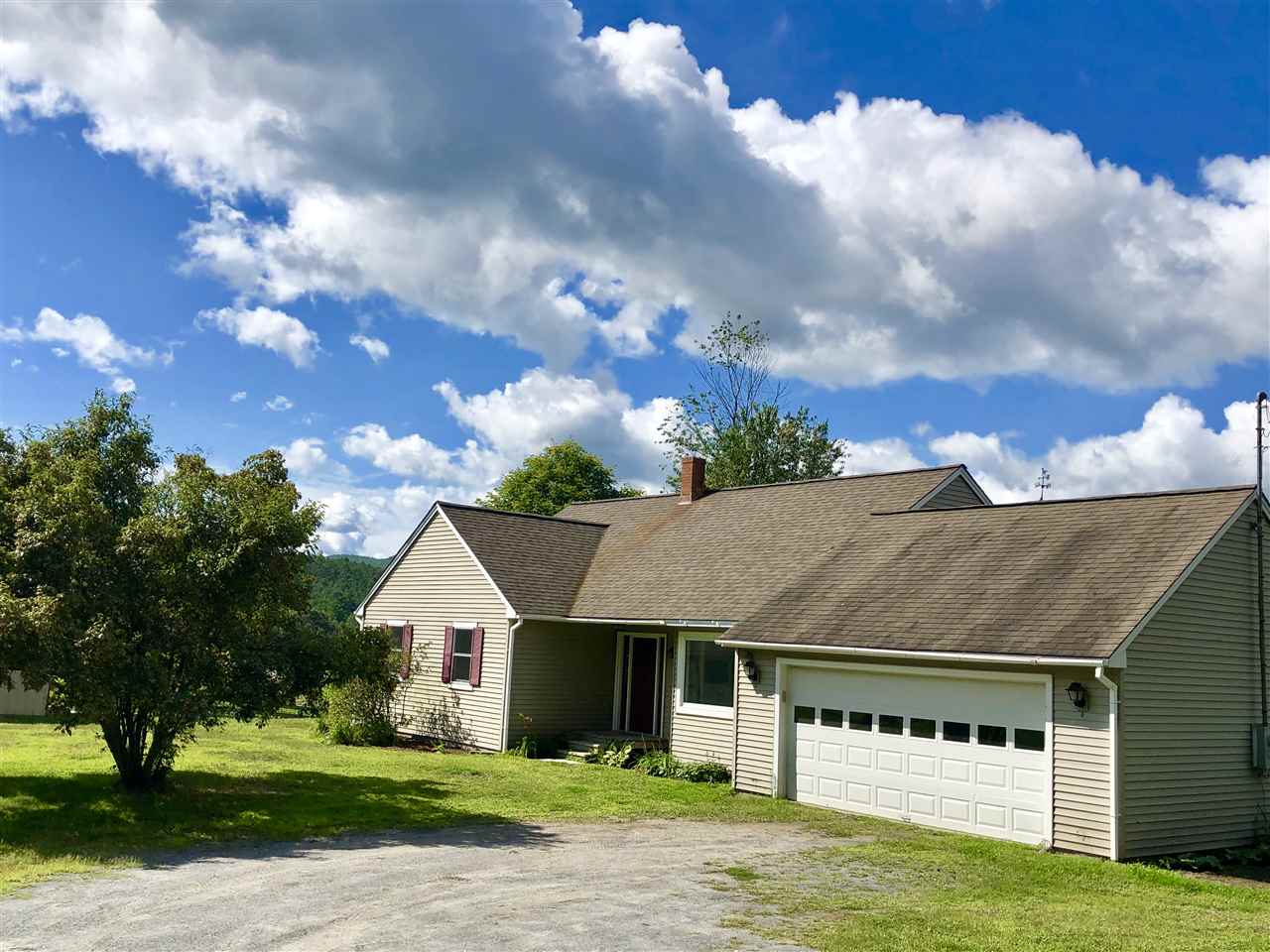 10 Bedford Road Piermont, NH 03779 - Photo 14 of 16 Gallery Image 14
