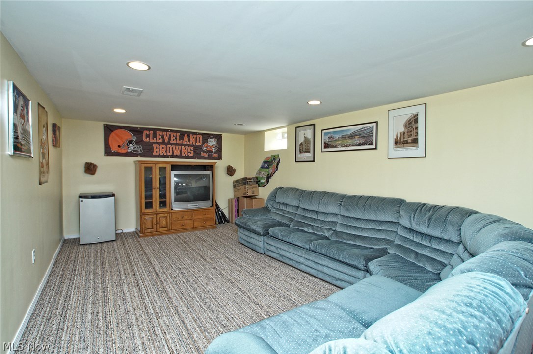 28638 Forest Road Willowick, OH 44095 - Photo 25 of 29