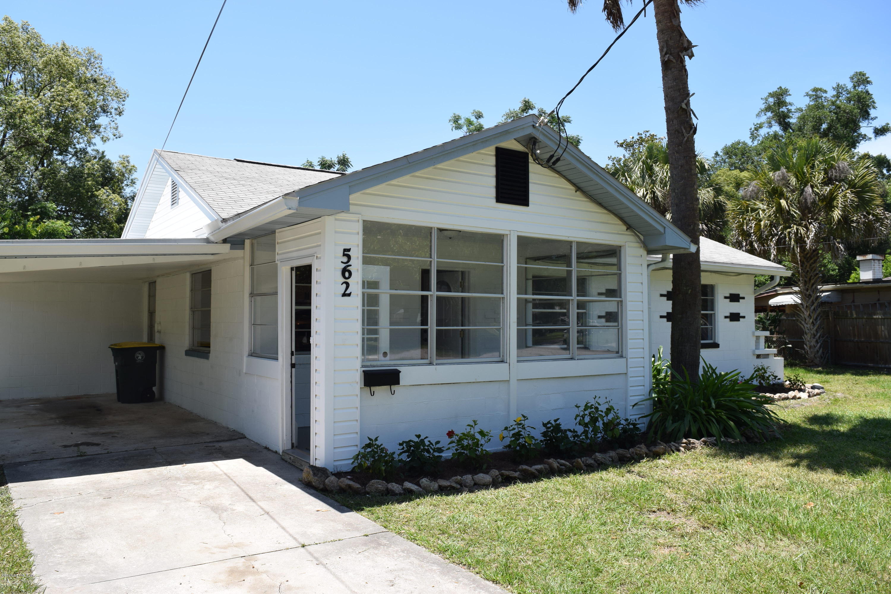 562 Sapelo Road Jacksonville, FL 32216 - Photo 12 of 53 2020-05-08 13.07.26