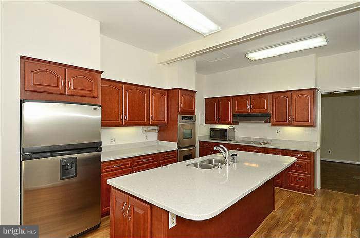 10005 Ormond Road Potomac, MD 20854 - Photo 8 of 29 Kitchen