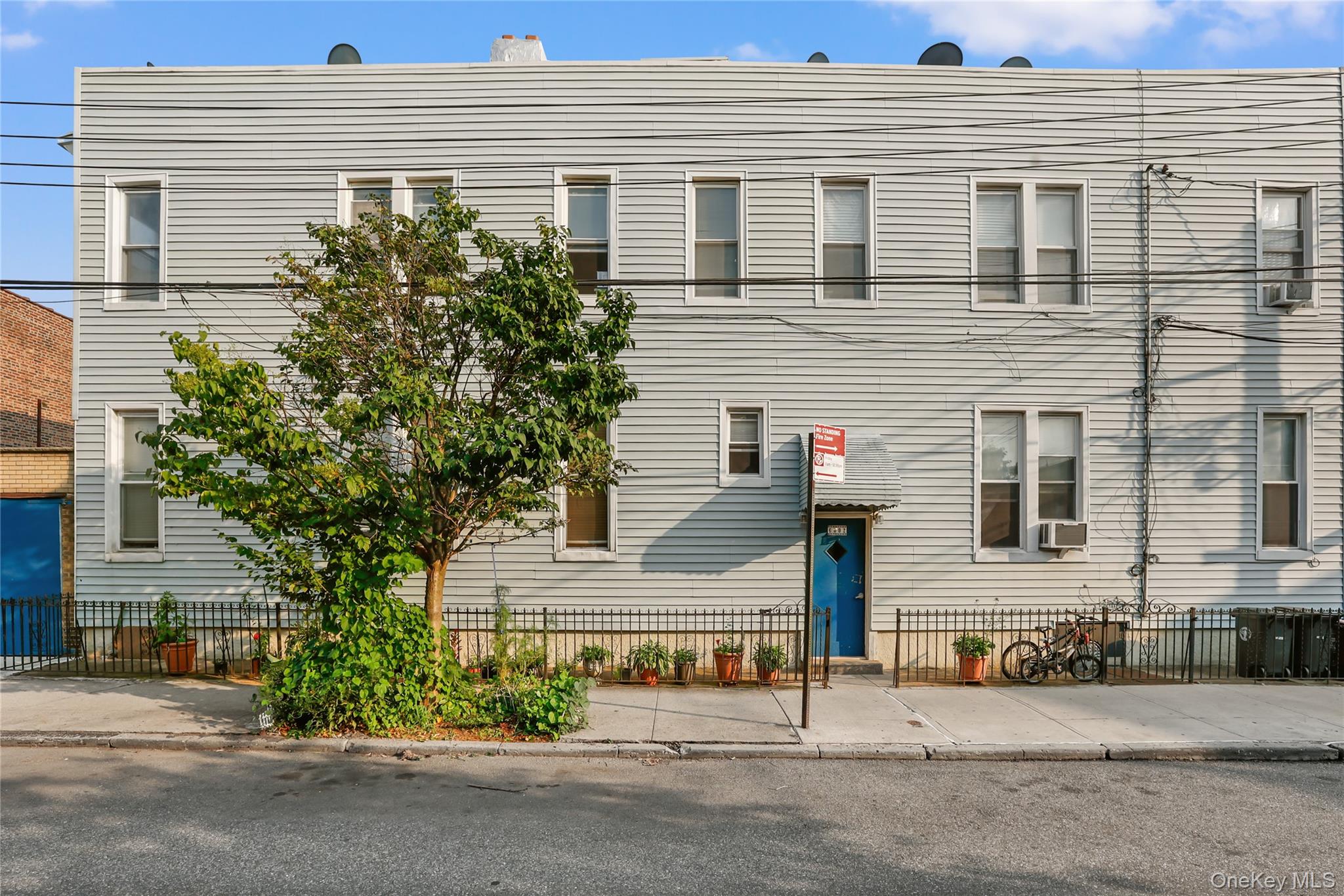60-02 68th Road Queens, NY 11385 - Photo 8 of 18 Gallery Image 8