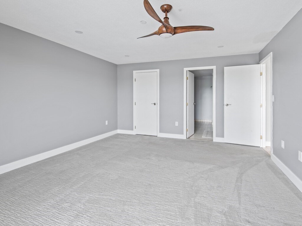 65 Lake Avenue, Unit 831 Worcester, MA 01604 - Photo 22 of 39 a view of an empty room with a window