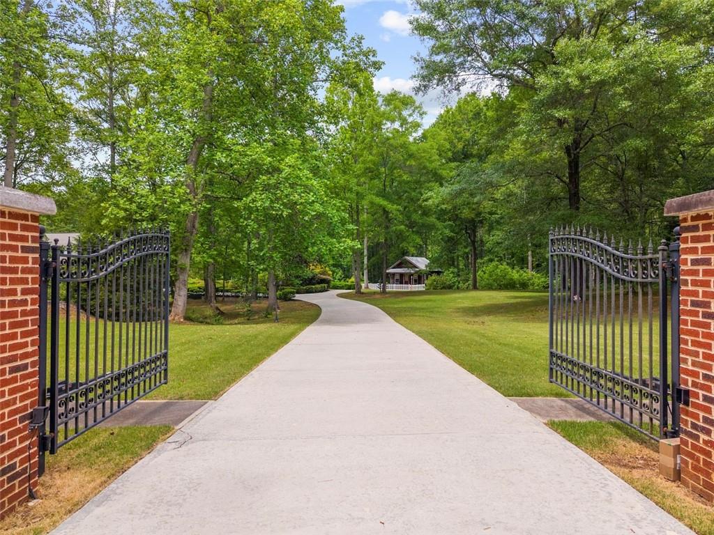 11905 Hutchesons Ferry Road Chattahoochee Hills, GA 30268 - Photo 4 of 130