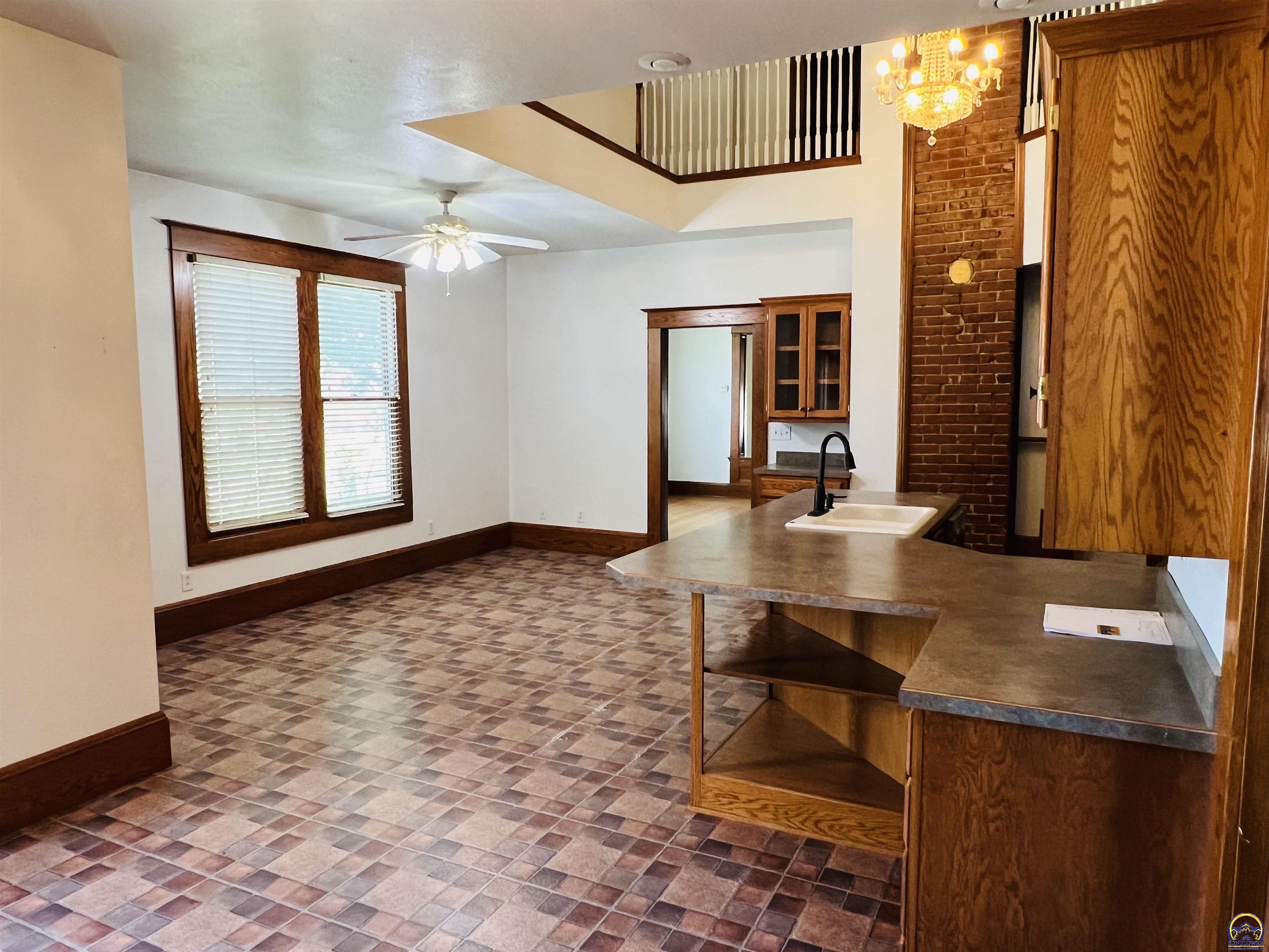 703 Pioneer Street Seneca, KS 66538 - Photo 12 of 40