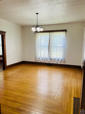 $235,000 | 703 Pioneer Street, Seneca, KS 66538