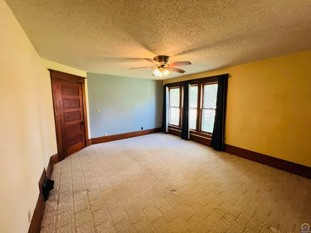 $235,000 | 703 Pioneer Street, Seneca, KS 66538