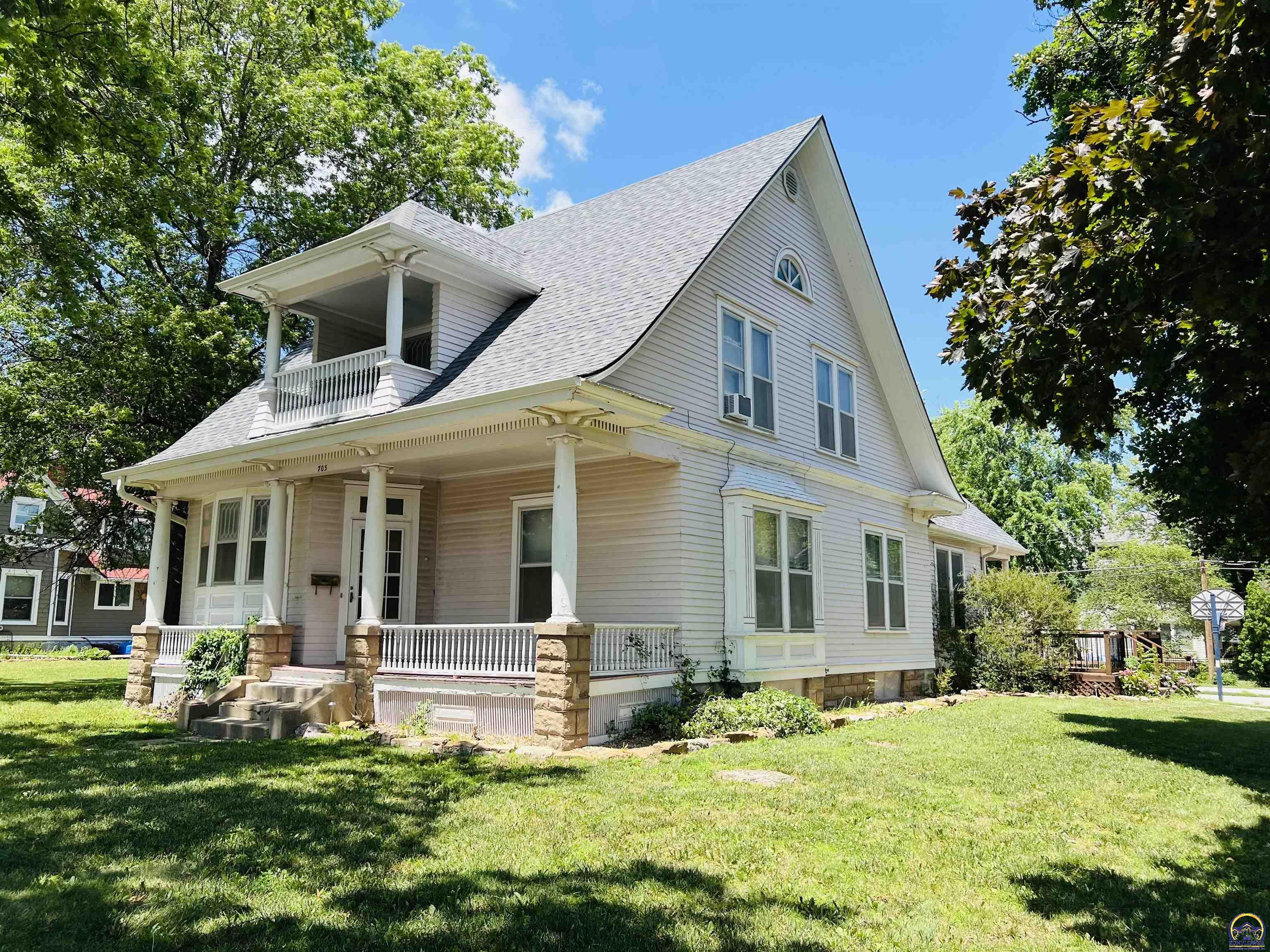 703 Pioneer Street Seneca, KS 66538 - Photo 5 of 40