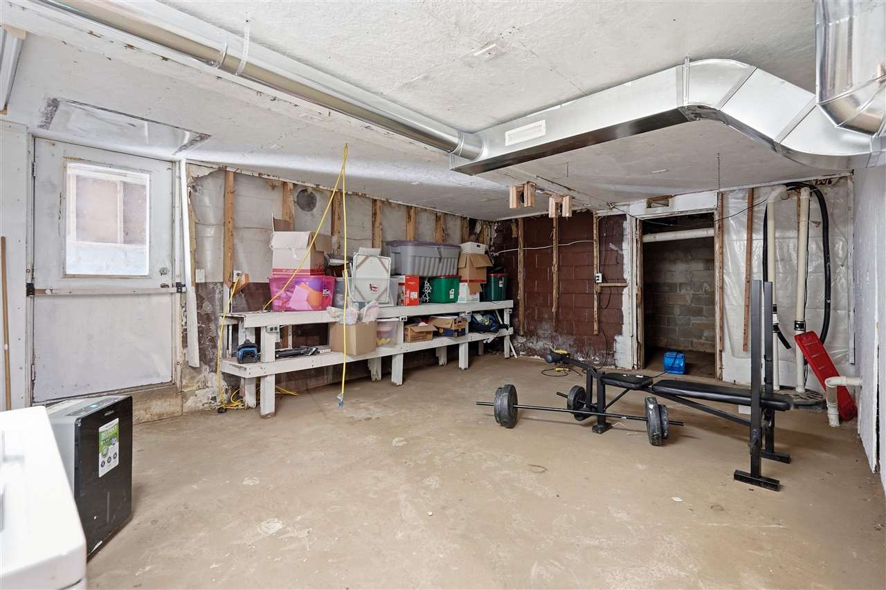 12039 Wright Road La Porte City, IA 50651 - Photo 20 of 35 Gallery Image 20