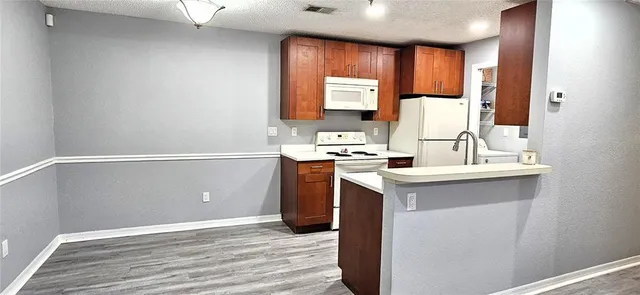 $1,900 | 10263 Gandy Boulevard North, Unit 2014, St. Petersburg, FL 33702